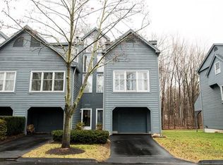 6 Fawn Ridge Ln, Wilton, CT 06897