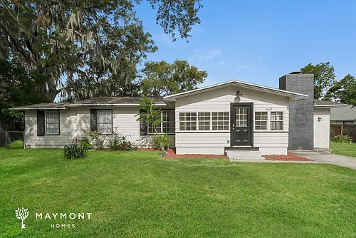 4629 Harden Blvd Photo 1
