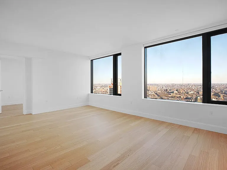 10 City Point #44D — Photo 2