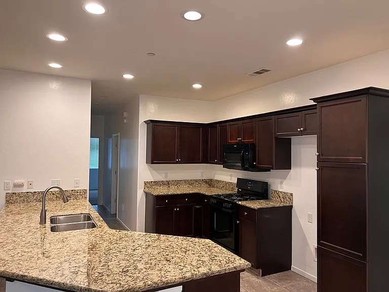 1798 Capistrano Ave — Photo 2