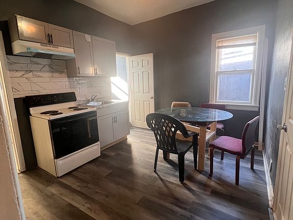 5th image of 432 Clark Ave APT B