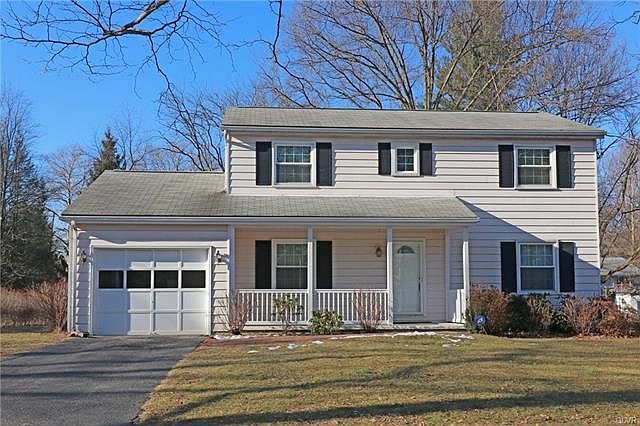 1st image of 239 Blenheim Dr