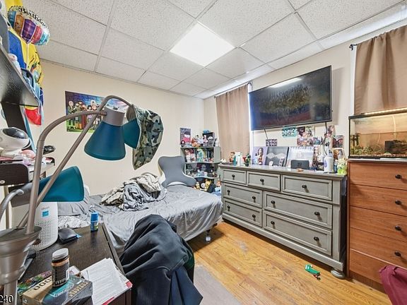 5th image of 18-20 Rutland Ave