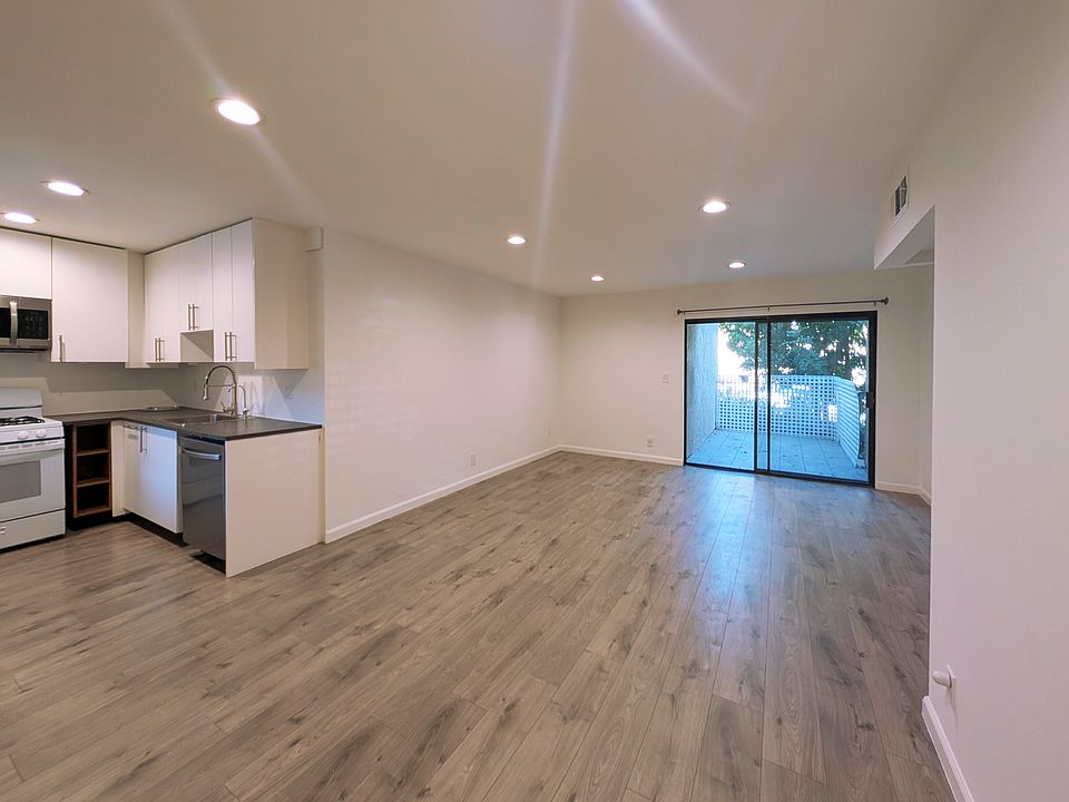 1st image of 800 Orange Grove Ave APT 102