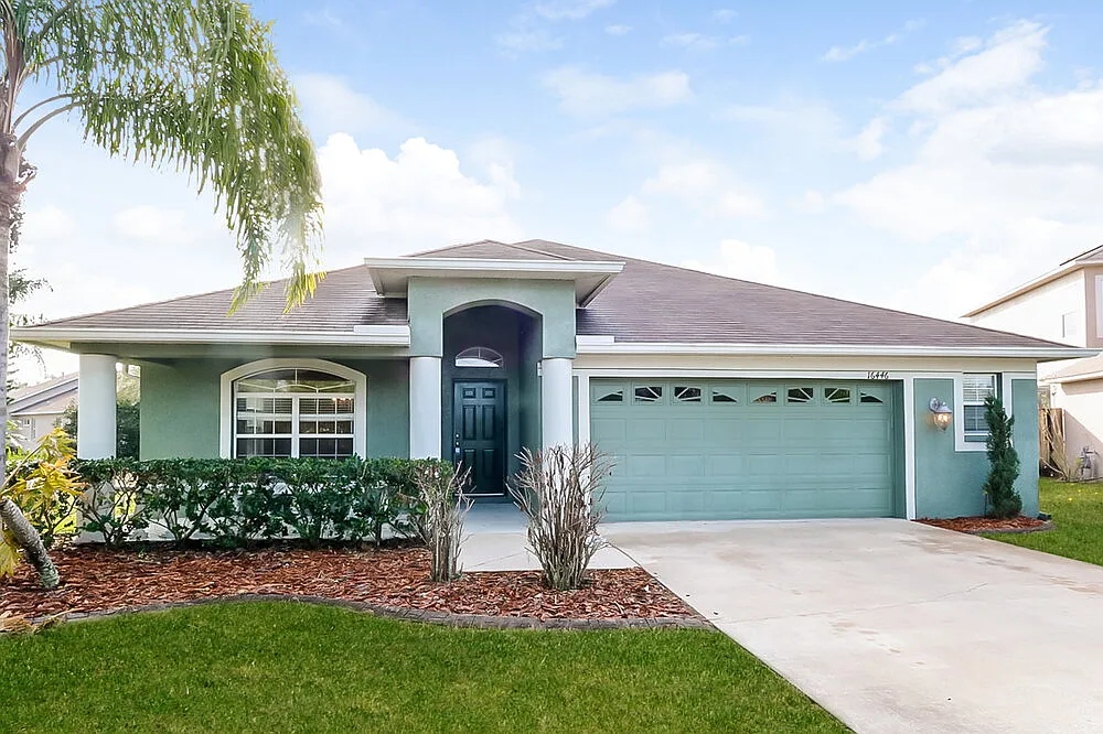 4 bed, 2.0 bath, 2066 sqft, $2,870 — Photo 1
