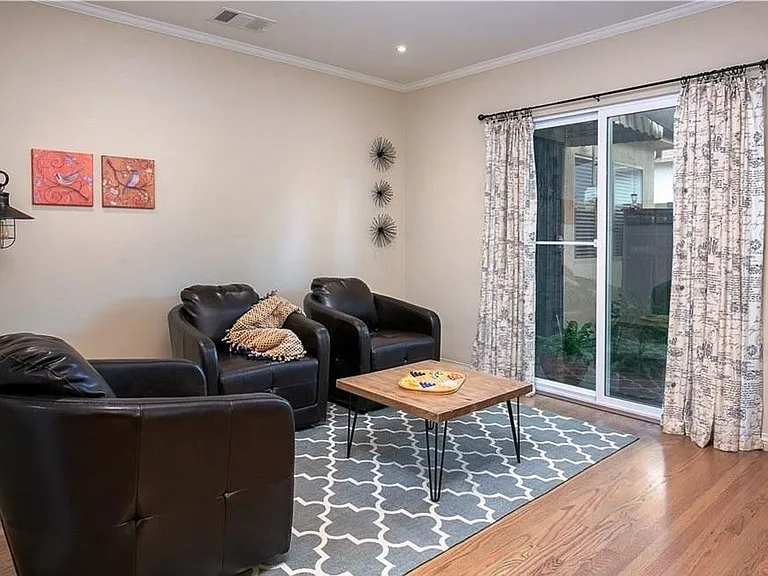 909 N Santa Anita Ave — Photo 11