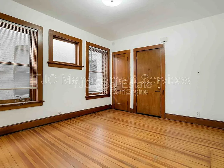 1172 York St #6 — Photo 6