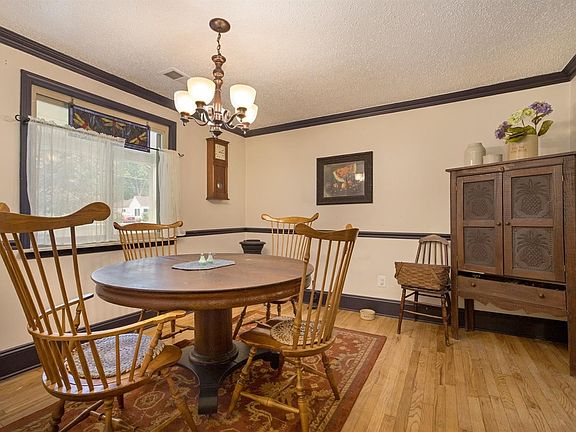 5th image of 21112 Dunkirk St