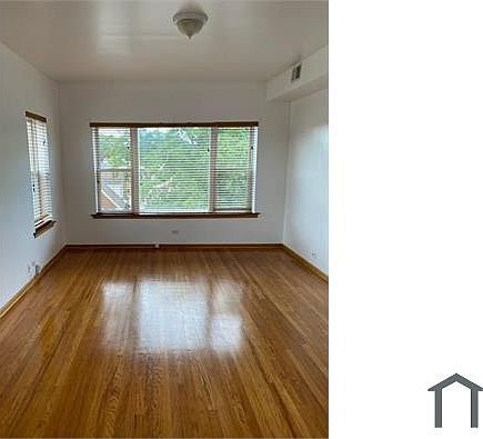 2nd image of 10605 S Prairie Ave #3