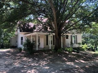 421 Kimmons St, Water Valley, MS 38965