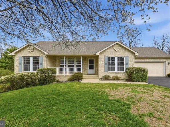 48 Altoona Way, Charles Town, WV 25414