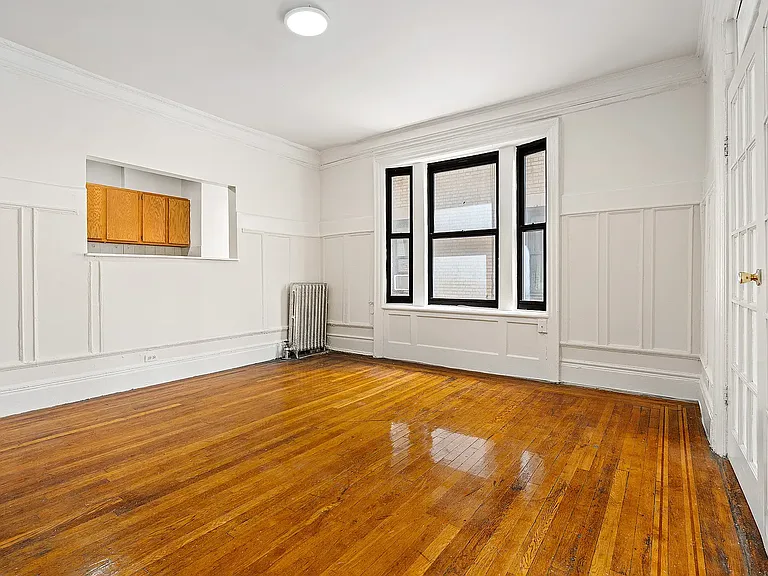 55 Tiemann Pl #33 — Photo 8