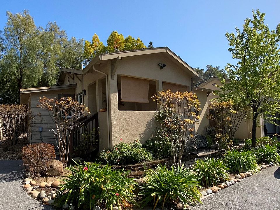 1st image of 17965 Saratoga Los Gatos Rd