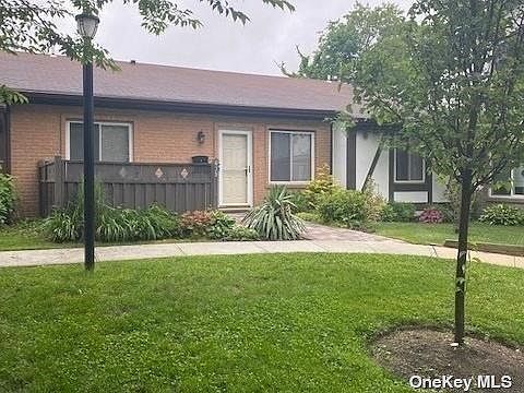 1st image of 635 W End Dr