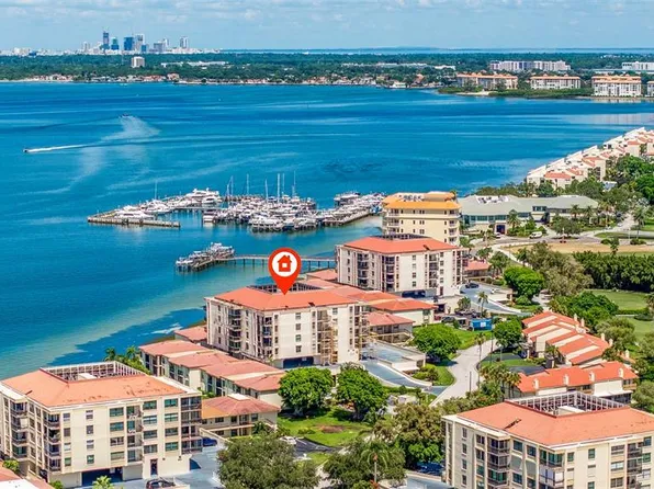 6145 Sun Blvd APT 304, Saint Petersburg, FL 33715