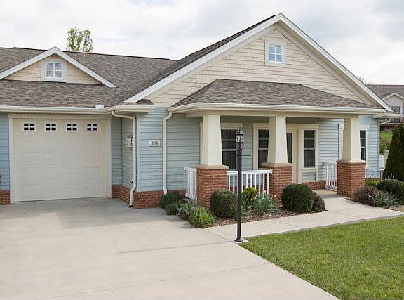3rd image of 2596 Greenport Dr