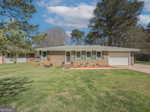 324 E Broad St, Winder, GA 30680