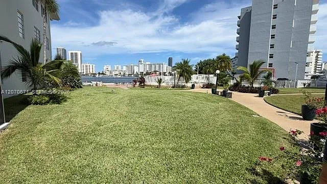 450 Golden Isles Dr #2F — Photo 30