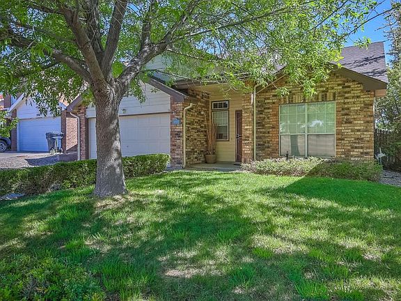 3rd image of 1309 Parkway Dr NW