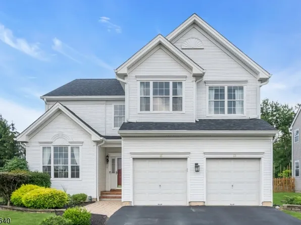 15 Kershaw Ct, Bridgewater Twp., NJ 08807