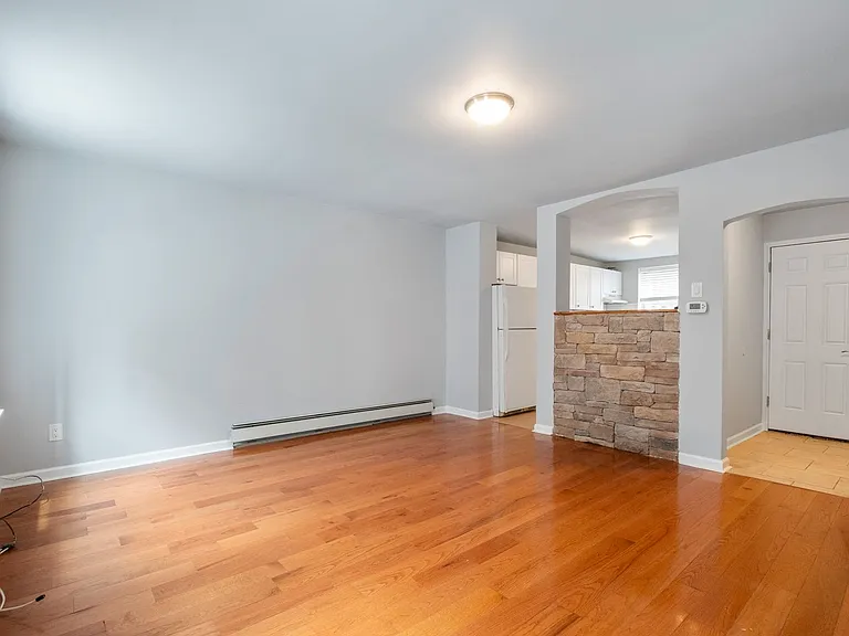 1621 Ogden St — Photo 6