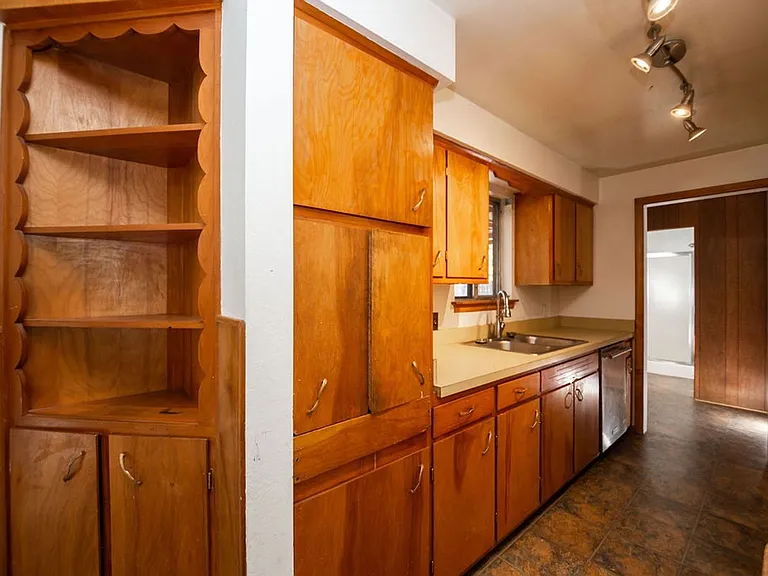 402 Tedmon Dr — Photo 7