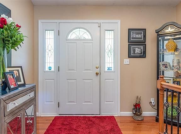 5th image of 6016 Plantation Dr