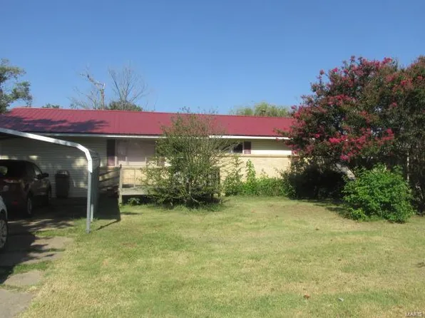 515 S Allen St, Bernie, MO 63822