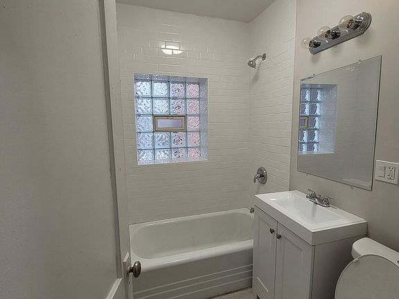 4th image of 7936 S Calumet Ave #2