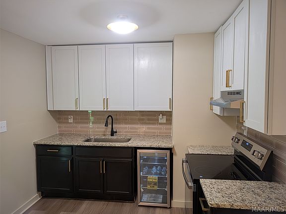 5th image of 326 Woodrow Ave