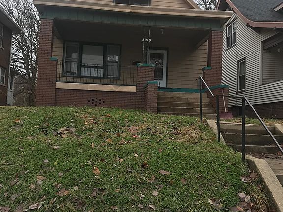 2nd image of 2109 N Linn St