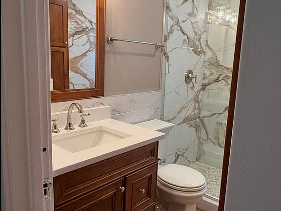 5th image of 230 S Kenilworth Ave #1