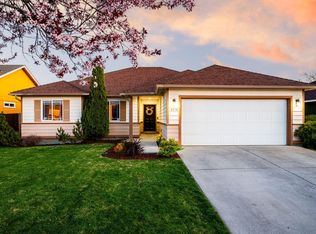 2374 NW Fir Ave, Redmond, OR 97756