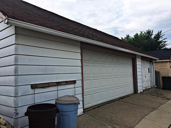 3.5 Car Garage