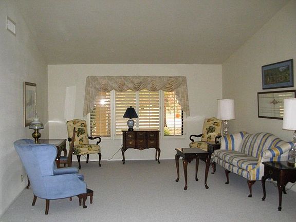 Spacious living room