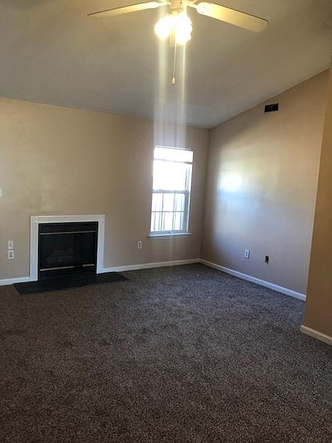 1st image of 2512 Bluff View Ct #B