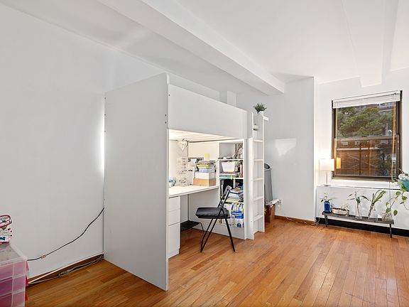 5th image of 235 E 49th St APT 5-A
