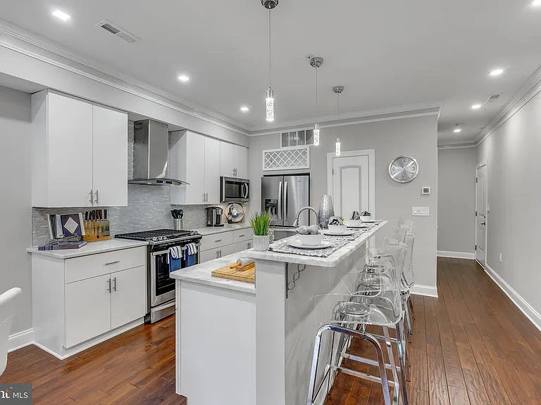 1167 Morse St NE #1 — Photo 8