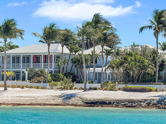 2nd image of 5 Sunset Key Dr