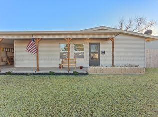 2504 Rosewood Ln, Pampa, TX 79065