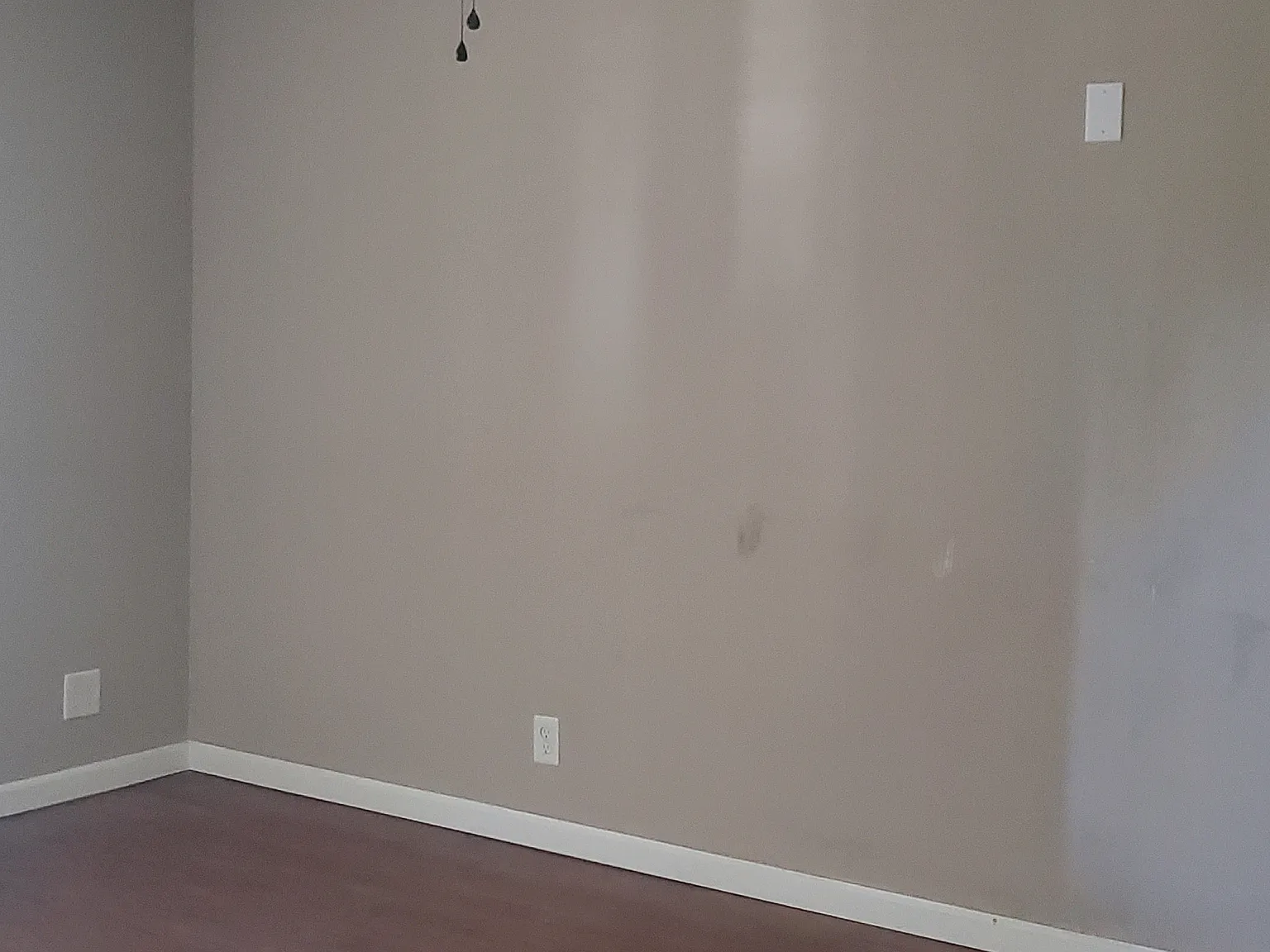 2 bed, 900 sqft, $1,200 — Photo 3