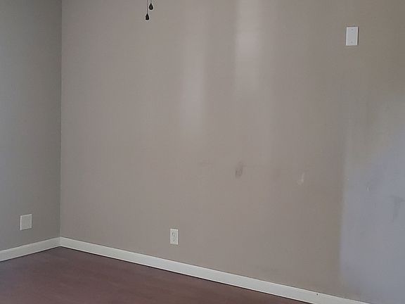 3rd image of 113 E Sand St #113