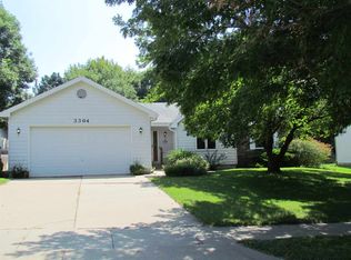 3364 Effingham St, Manhattan, KS 66503