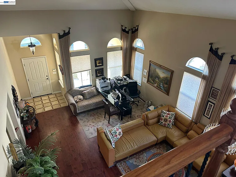 1013 Ridgeview Dr — Photo 13