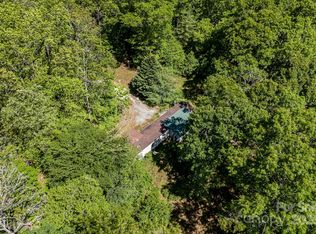 501 Deer Chase Cir, Cedar Mountain, NC 28718