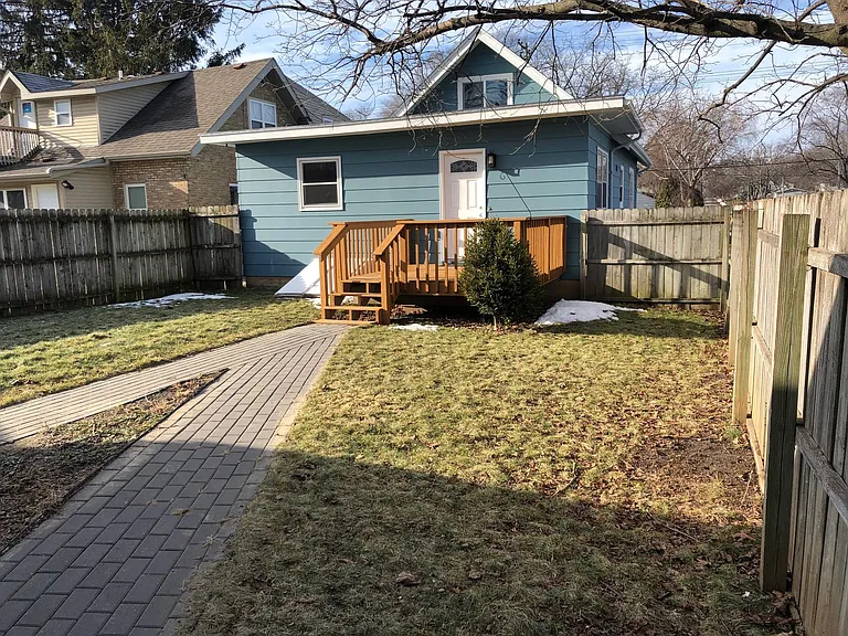 529 N Fair Oaks Ave — Photo 4