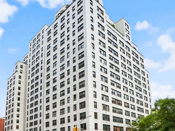 201 East 21st Street 1A image 8 of 8