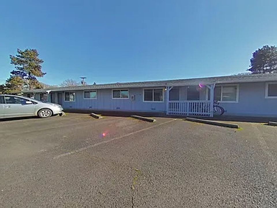 1st image of 2740-2750 SW Morris Ave #4