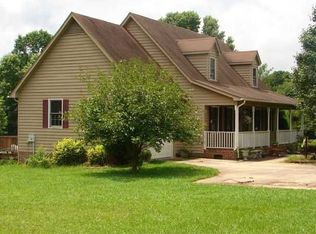 1742 Panther Creek Rd, Asheboro, NC 27205