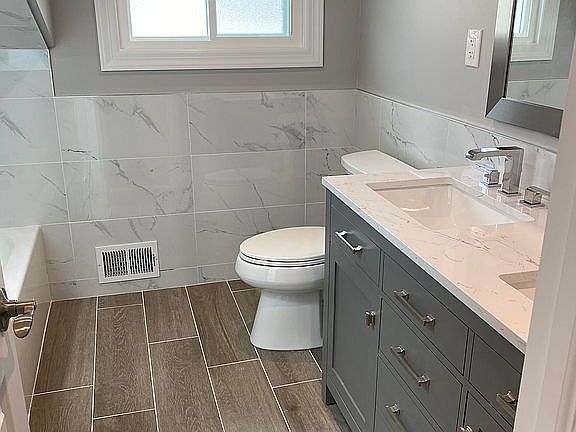 Attic bathroom 